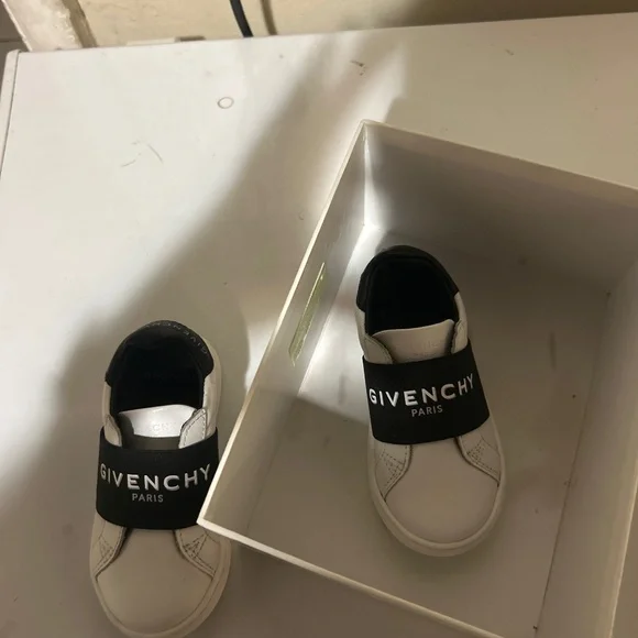 toddler givenchy sneakers